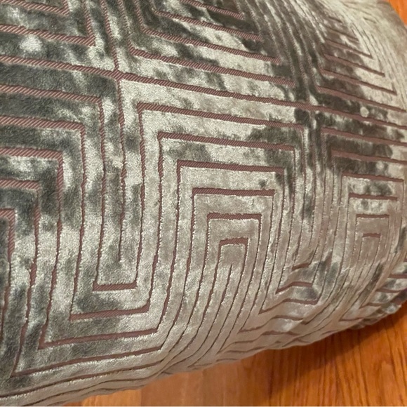 T.J.Maxx Art Deco Decorative Pillow - Picture 4 of 12